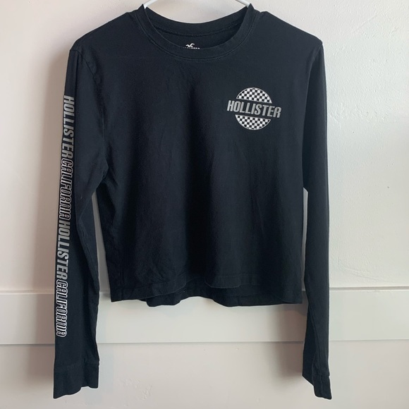 Hollister Tops - Hollister Black Checker Graphic Long Sleeve Crop Top